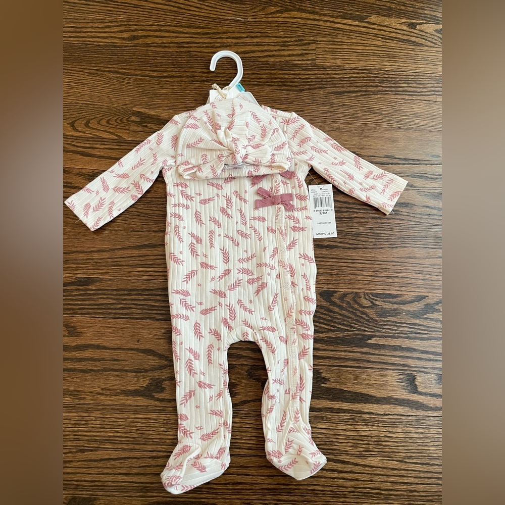Jessica Simpson 3-6M sleeper pajamas
